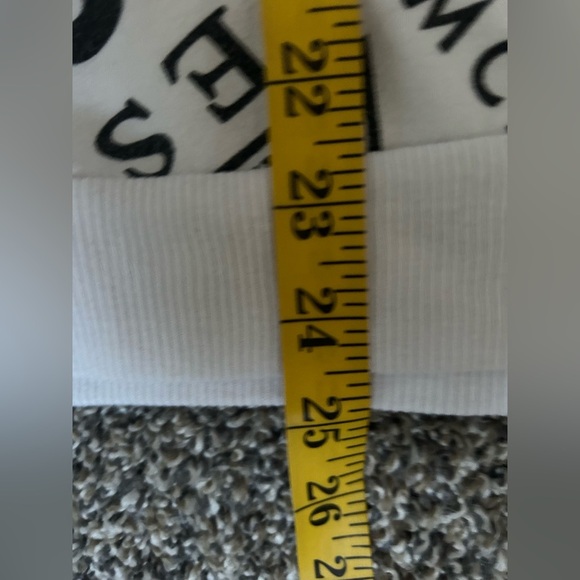 GUESS White Graphic Men's Crewneck Sweatshirt size medium - Picture 4 of 5